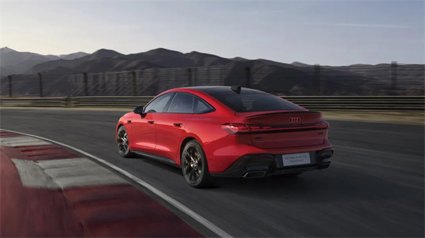 全新上汽奥迪A5L Sportback正式上市，限时臻享价25.99万元起